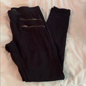 Zipper pocket leggings